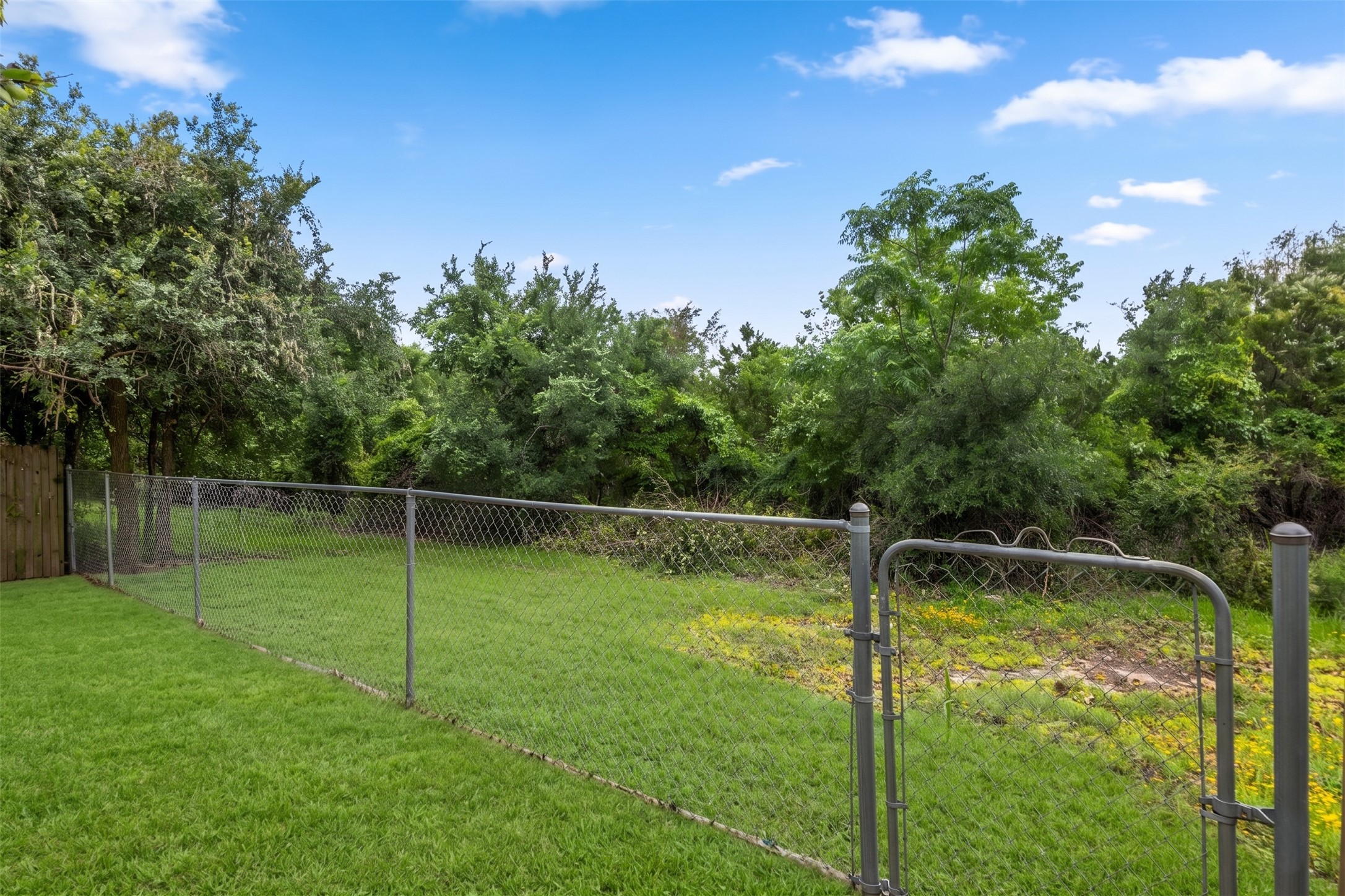 16900 Village Oak Loop Austin, TX 78717 - Photo 3 of 17