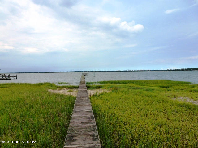 15775 Shellcracker Road Jacksonville, FL 32226 - Photo 4 of 25 a view of an ocean from a balcony