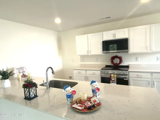 $1,850 | 2408 Brookville Drive, Unit B, Greenville, NC 27834