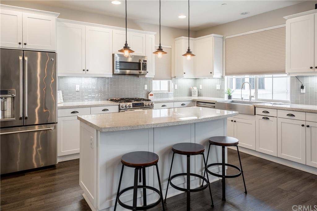 2154 Harmony Way Costa Mesa, CA 92627 - Photo 5 of 20