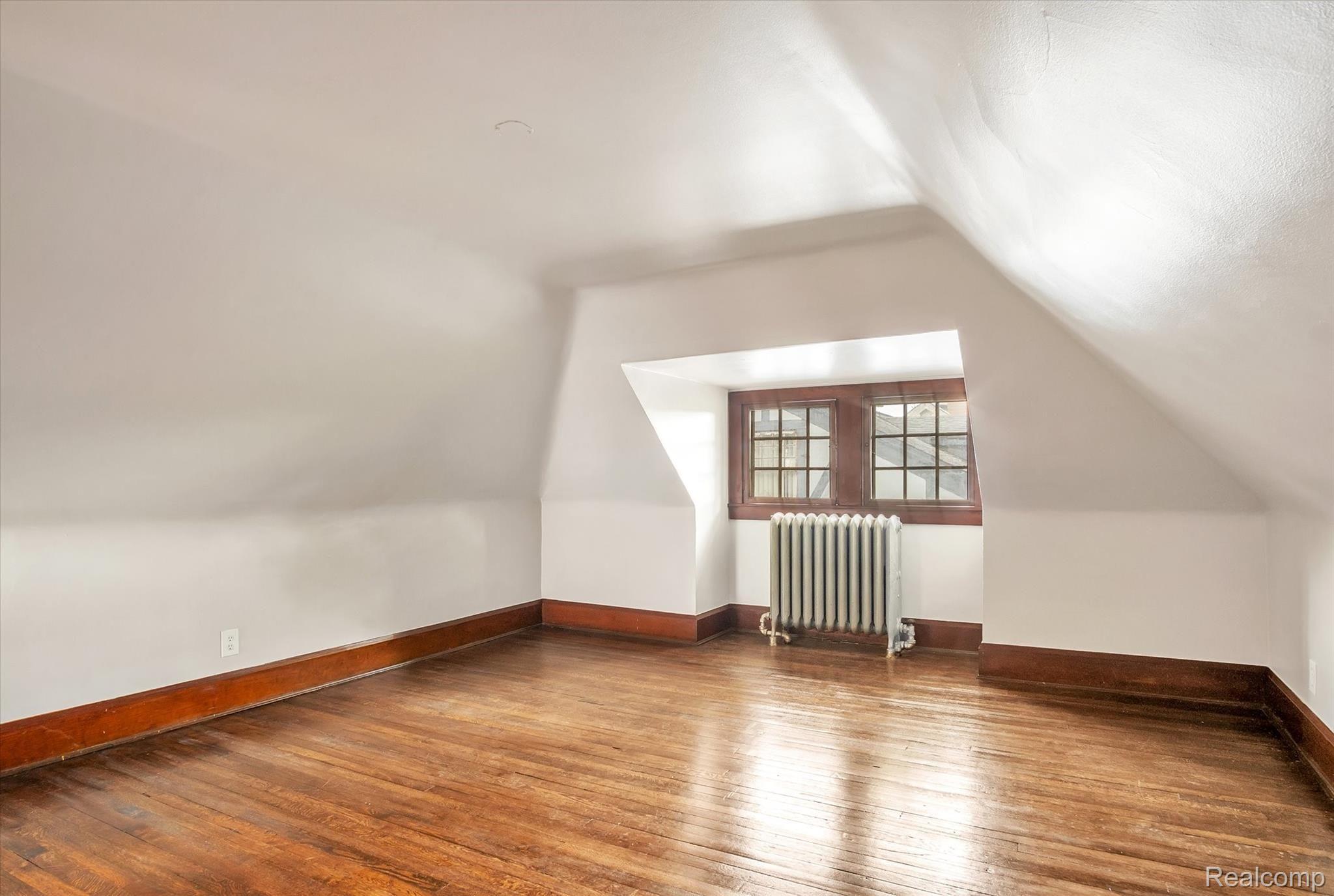 703 Edison Street Detroit, MI 48202 - Photo 42 of 47 38-703-Edison-Windowstill-Real-Estate-Photography-38.jpg