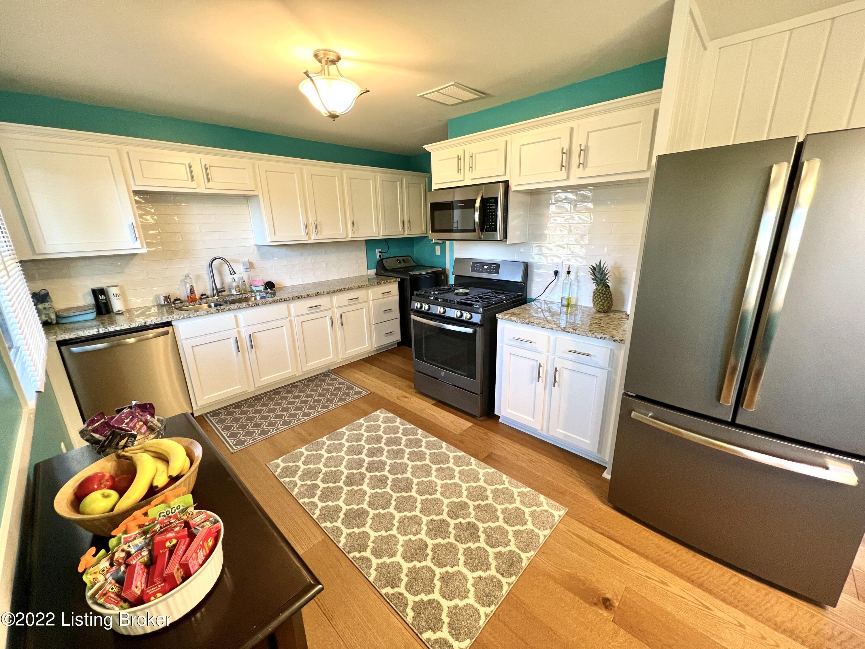 1900 Millgate Road Louisville, KY 40223 - Photo 15 of 46 1900 Millgate Rd - Kitchen