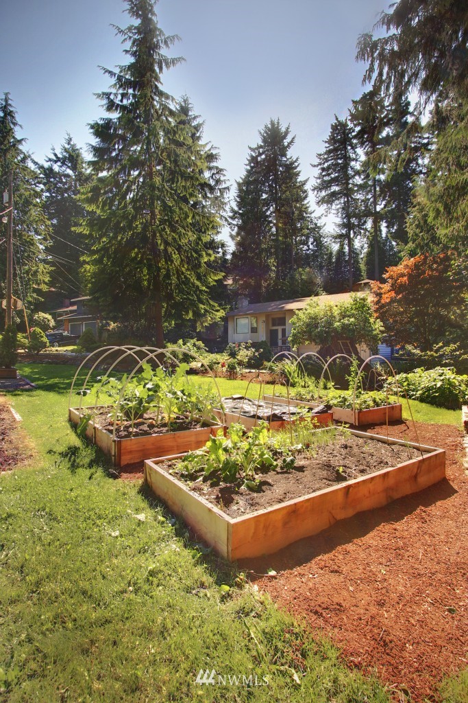 8729 240th Street Southwest Edmonds, WA 98026 - Photo 14 of 14 Gallery Image 14