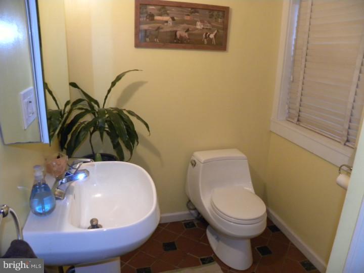 421 Sandy Bank Road Media, PA 19063 - Photo 12 of 12 Bathroom