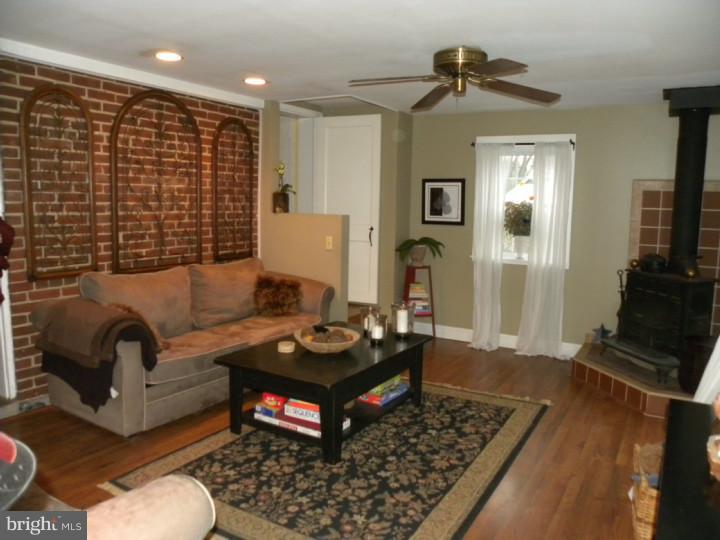 421 Sandy Bank Road Media, PA 19063 - Photo 5 of 12 Family Room
