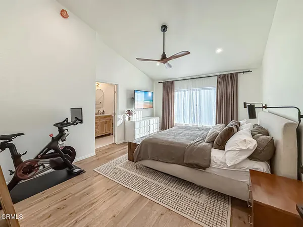 $599,000 | 5465 Newcastle Avenue, Unit 6, Encino, CA 91316