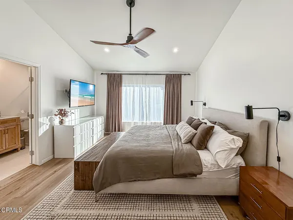 $599,000 | 5465 Newcastle Avenue, Unit 6, Encino, CA 91316