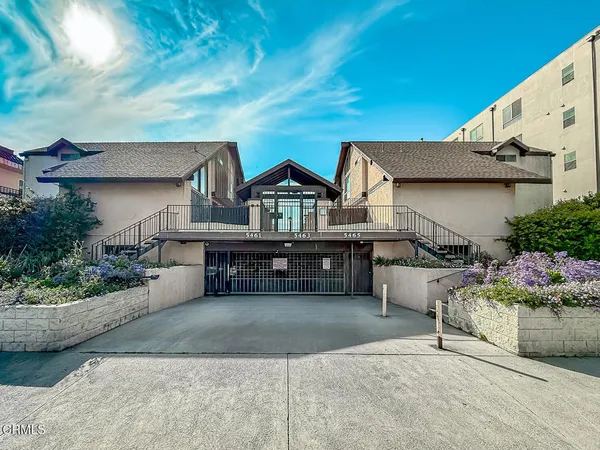 $599,000 | 5465 Newcastle Avenue, Unit 6, Encino, CA 91316