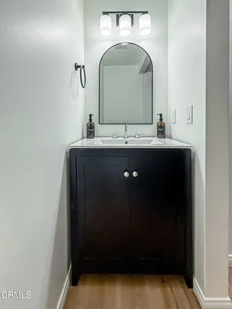 $599,000 | 5465 Newcastle Avenue, Unit 6, Encino, CA 91316