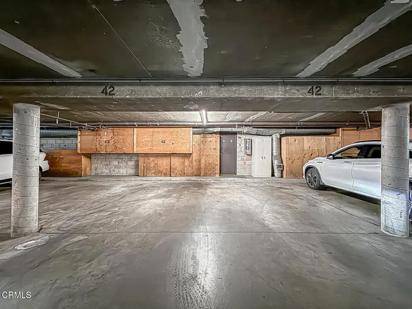 $599,000 | 5465 Newcastle Avenue, Unit 6, Encino, CA 91316