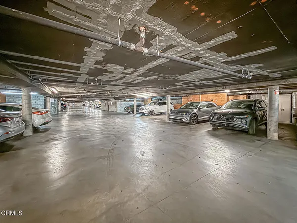 $599,000 | 5465 Newcastle Avenue, Unit 6, Encino, CA 91316