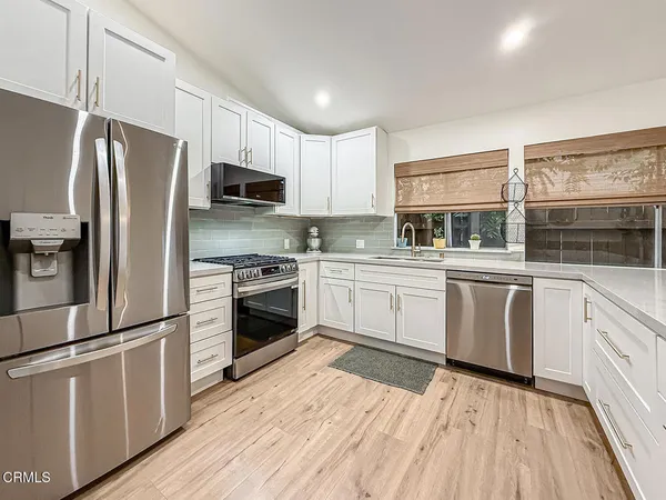 $599,000 | 5465 Newcastle Avenue, Unit 6, Encino, CA 91316