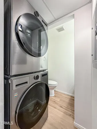 $599,000 | 5465 Newcastle Avenue, Unit 6, Encino, CA 91316