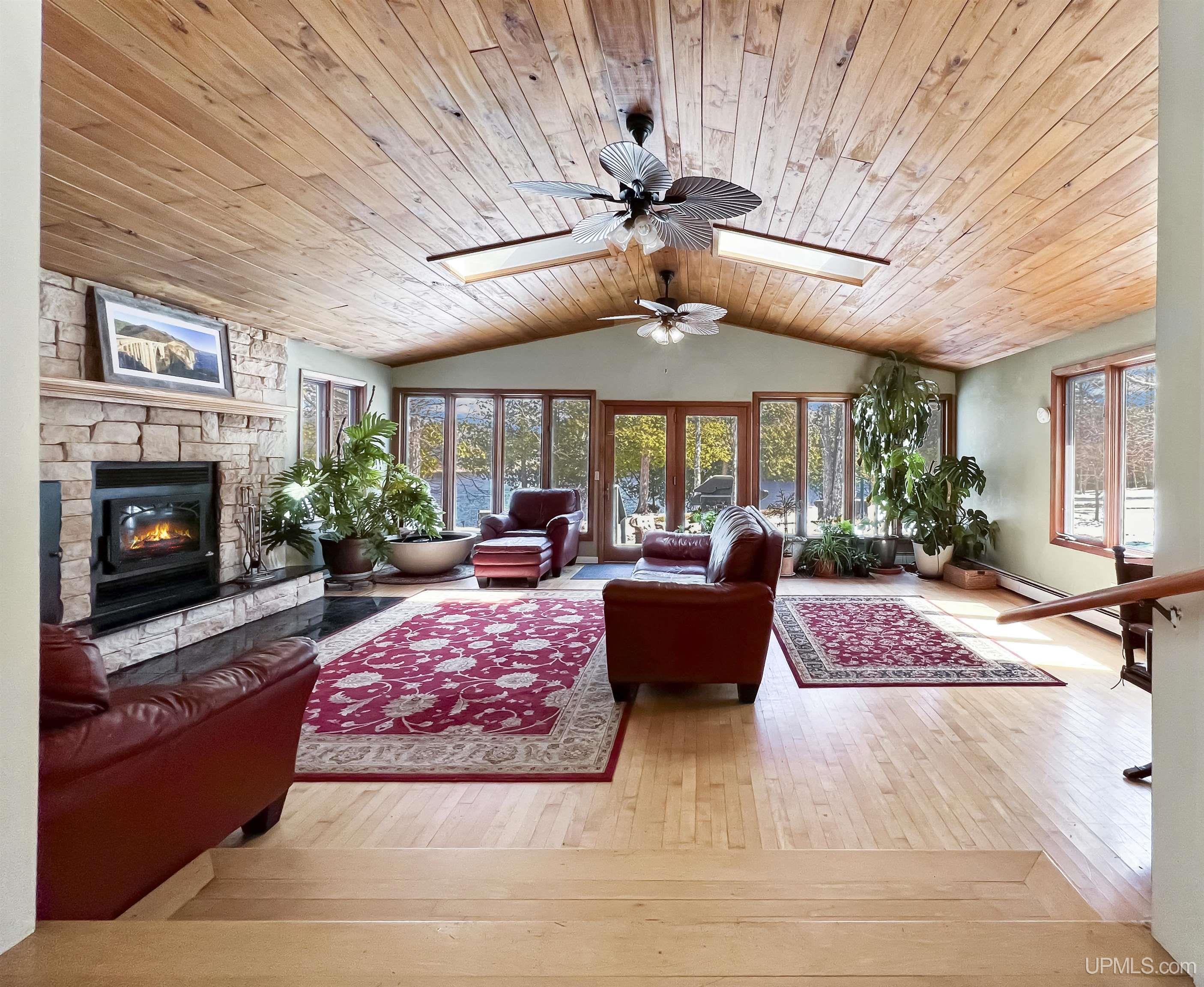 N8340 Island View Road Porterfield, WI 54159 - Photo 12 of 41 Gallery Image 12