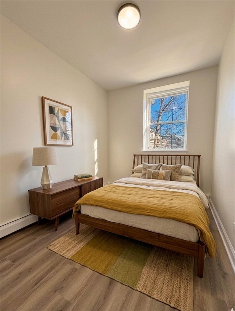 366 Main Street, Unit G3 Warren, RI 02885 - Photo 2 of 5 Master Bedroom - - 336 main st - Warren RI