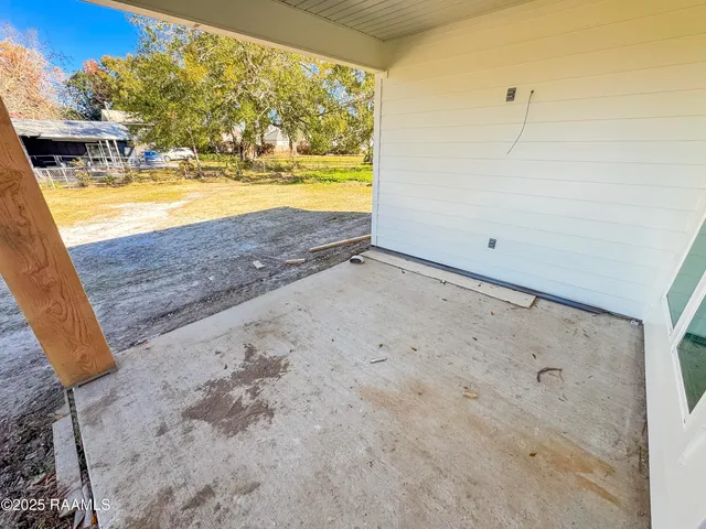 $279,900 | 103 Berchman Oaks Drive, Lafayette, LA 70506