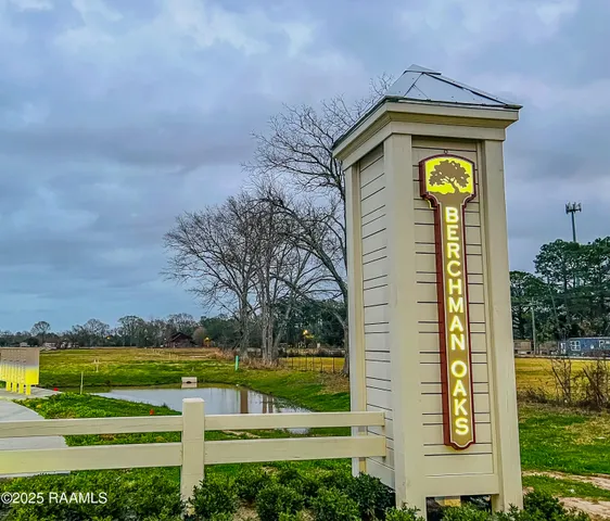$279,900 | 103 Berchman Oaks Drive, Lafayette, LA 70506