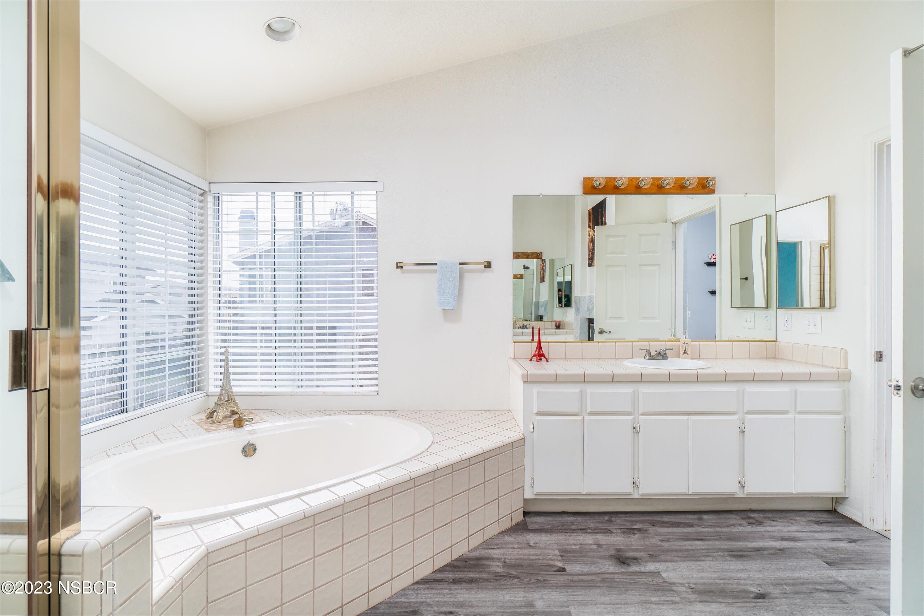 1337 Jason Drive Lompoc, CA 93436 - Photo 13 of 26 19-Master Bath