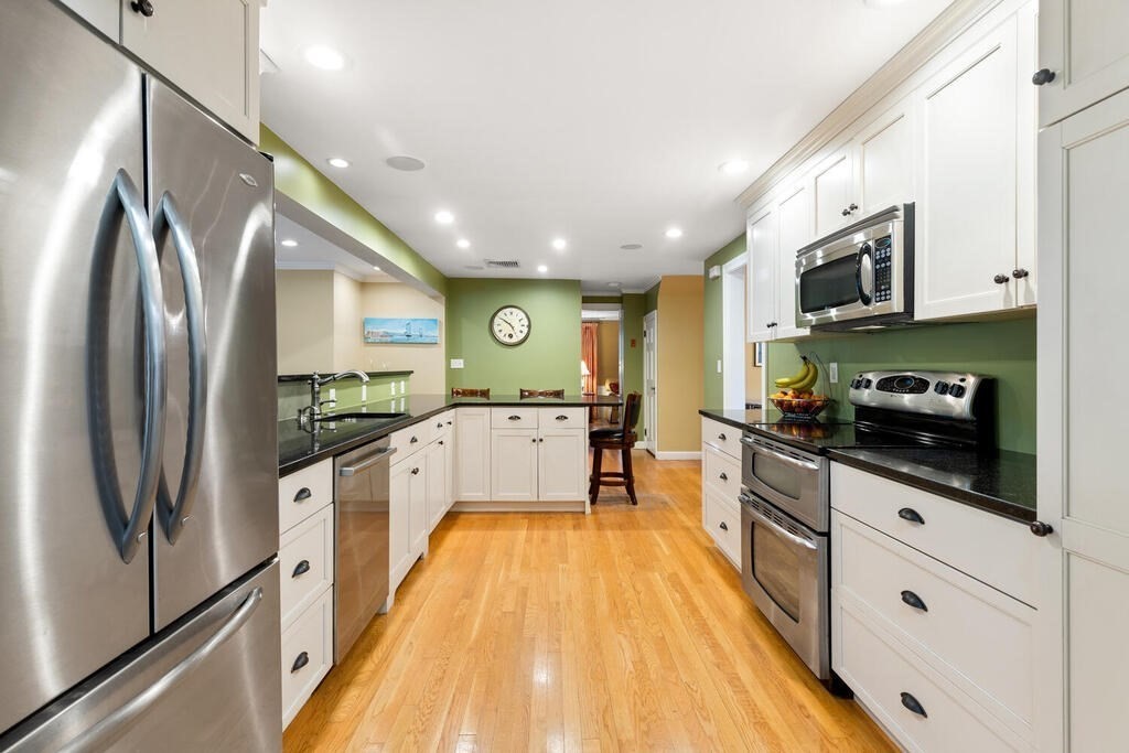 67 Ardsmoor Road Melrose, MA 02176 - Photo 11 of 32 Gallery Image 11