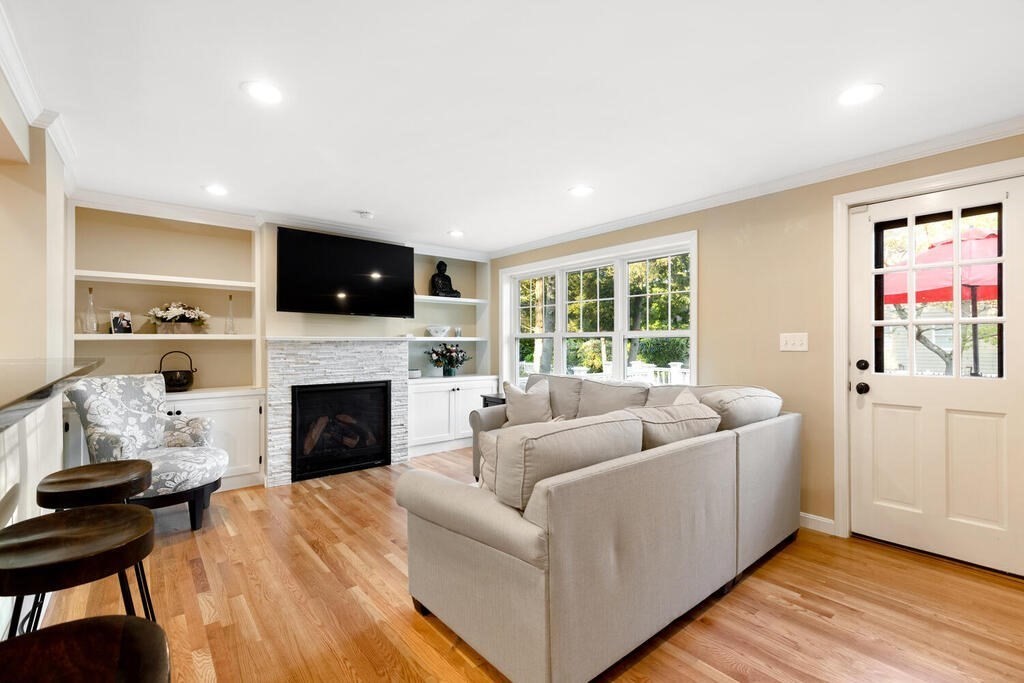 67 Ardsmoor Road Melrose, MA 02176 - Photo 14 of 32 Gallery Image 14