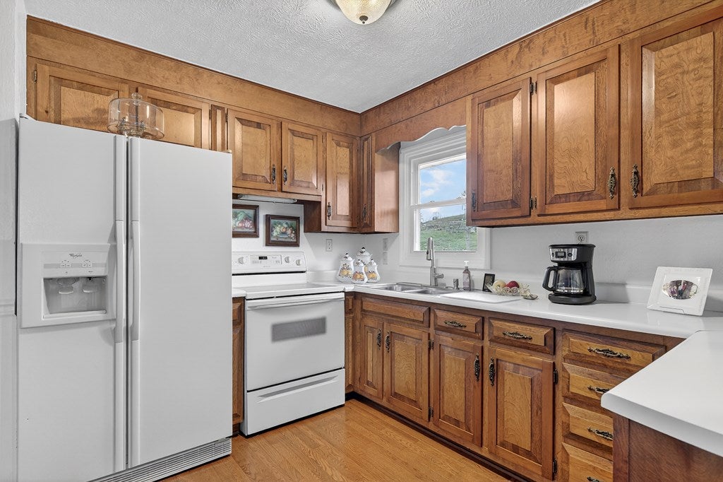131 Rosedale Heights Lane Rosedale, VA 24280 - Photo 10 of 38 Gallery Image 10