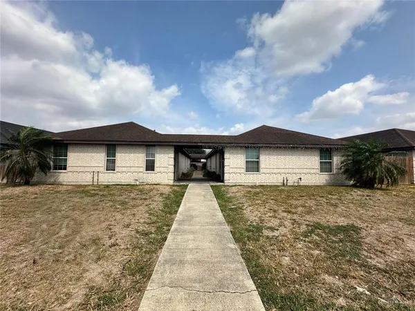 $850 | 800 West Bronze Drive, Unit 1, Pharr, TX 78577