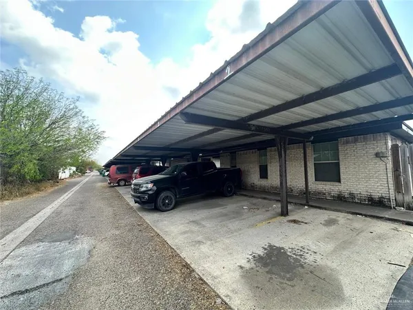 $850 | 800 West Bronze Drive, Unit 1, Pharr, TX 78577
