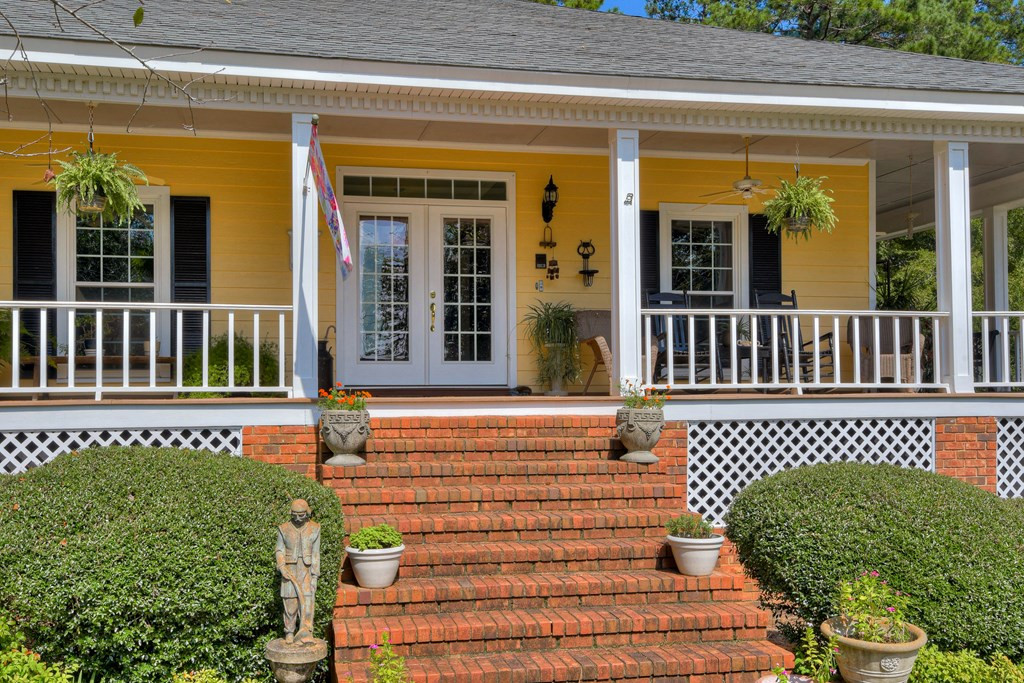 911 Point Comfort Road Martinez, GA 30907 - Photo 3 of 40
