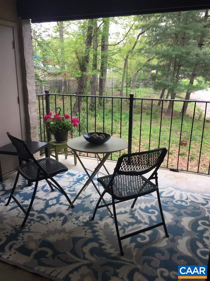42 Spring Court Charlottesville, VA 22901 - Photo 5 of 14 Gallery Image 5