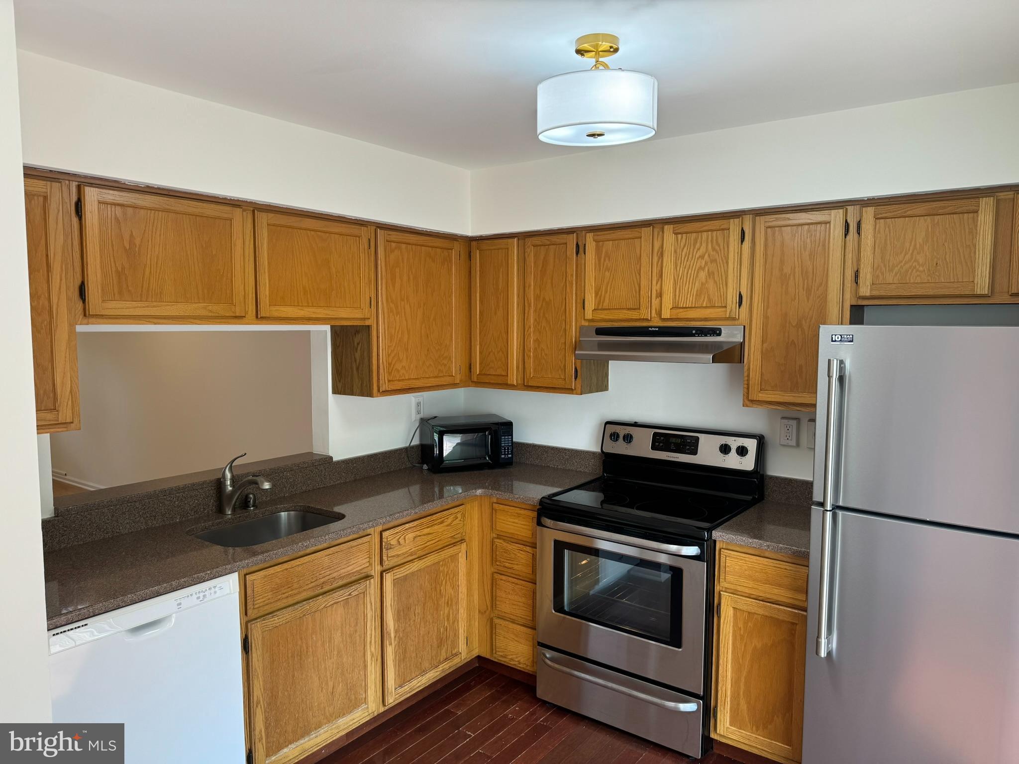 82 Everett Drive Newtown, PA 18940 - Photo 12 of 24