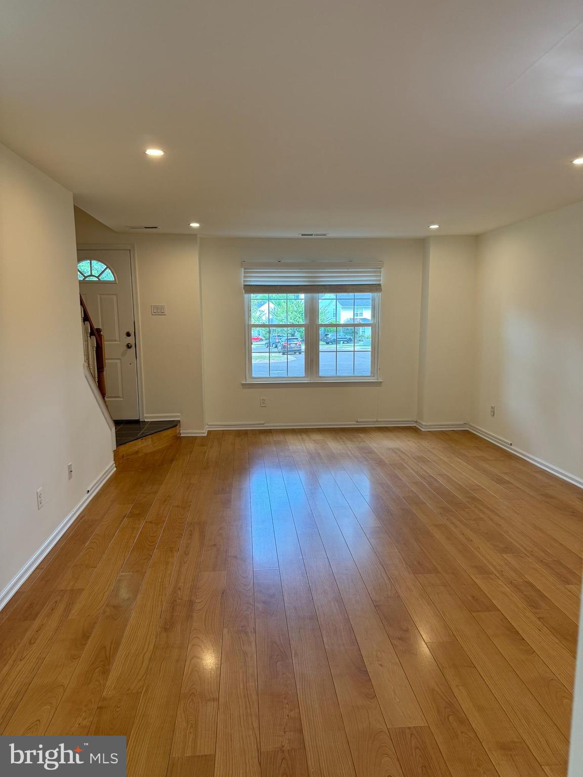 82 Everett Drive Newtown, PA 18940 - Photo 3 of 24