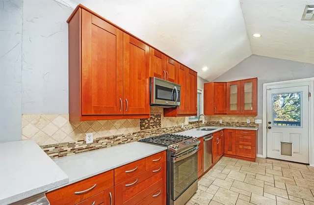 $749,900 | 6802 Vivian Avenue, Dallas, TX 75223