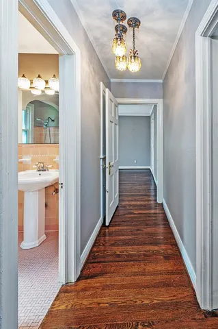 $749,900 | 6802 Vivian Avenue, Dallas, TX 75223