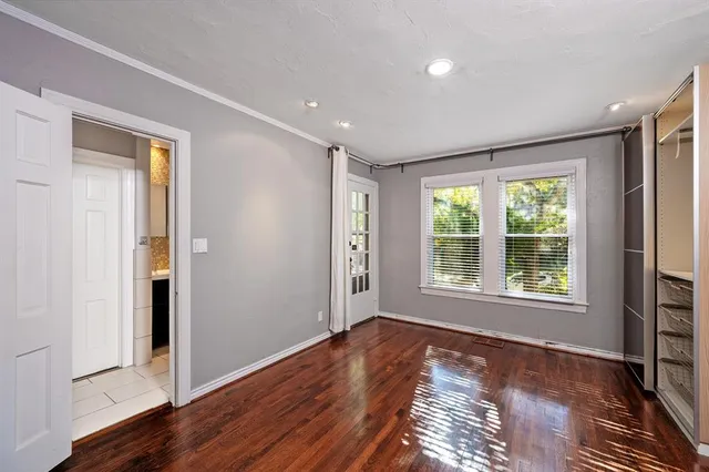 $749,900 | 6802 Vivian Avenue, Dallas, TX 75223