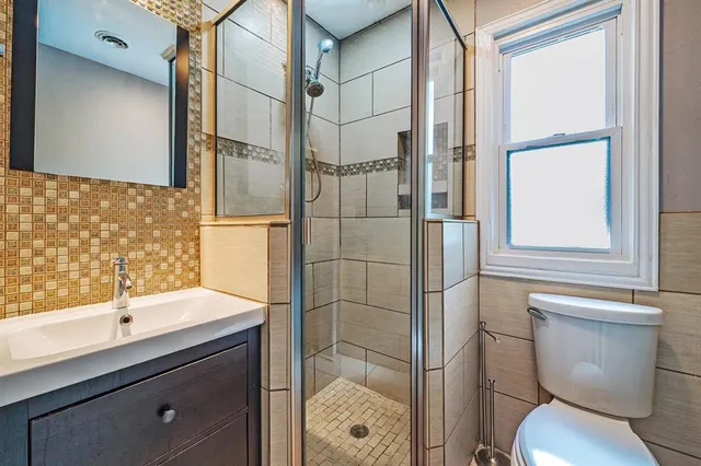 $749,900 | 6802 Vivian Avenue, Dallas, TX 75223