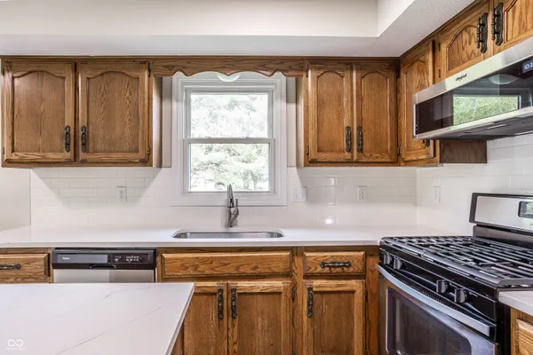 $2,150 | 6130 Bethesda Way, Indianapolis, IN 46254