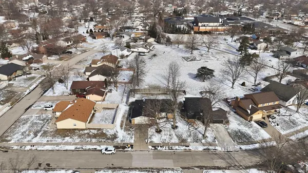 $259,900 | 6113 Millhollow Lane, Fort Wayne, IN 46815