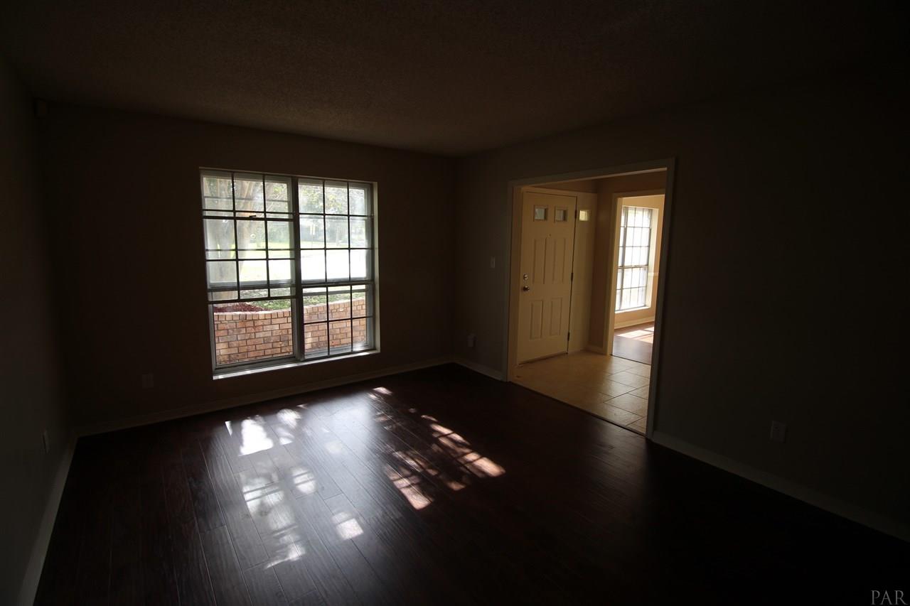 4218 Croydon Road Pensacola, FL 32514 - Photo 6 of 32 Gallery Image 6
