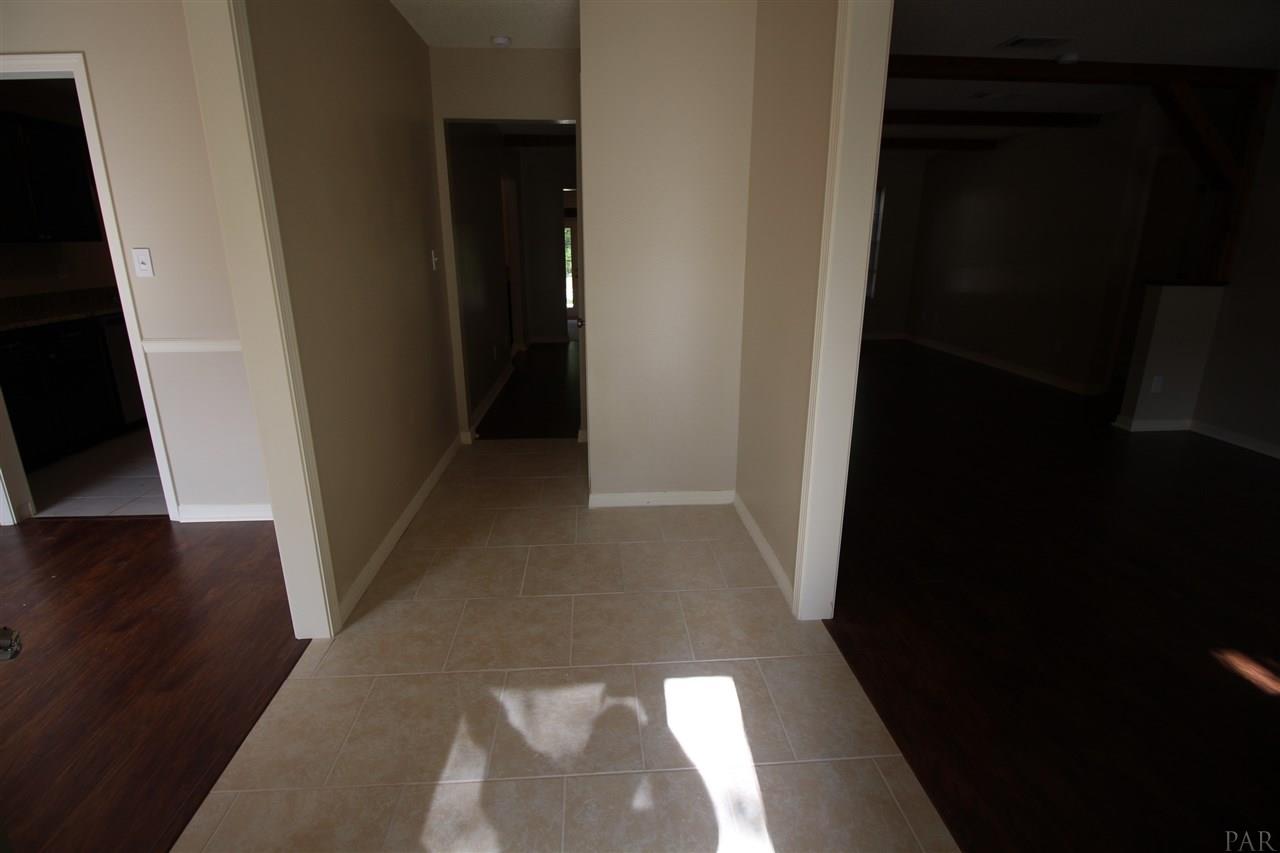4218 Croydon Road Pensacola, FL 32514 - Photo 7 of 32 Gallery Image 7