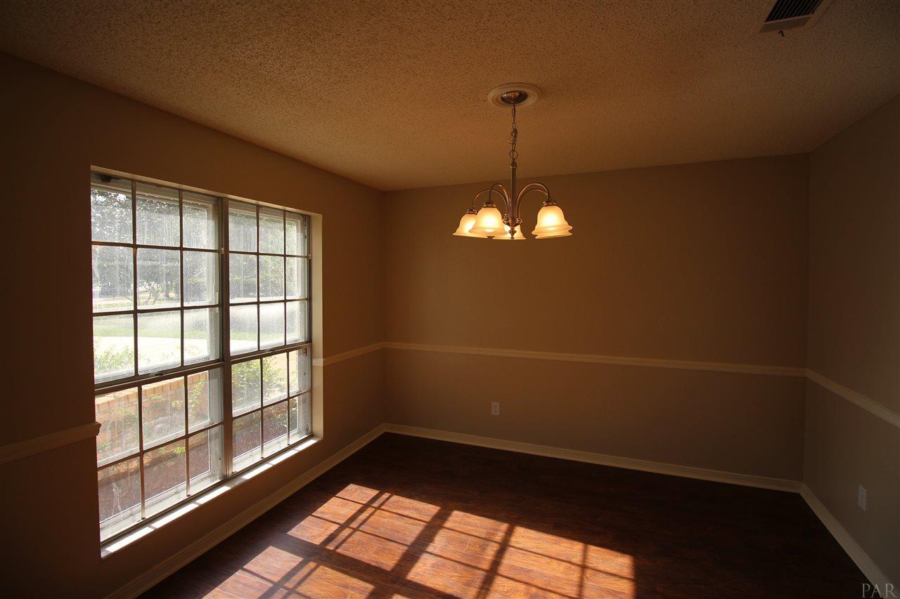 4218 Croydon Road Pensacola, FL 32514 - Photo 8 of 32 Gallery Image 8