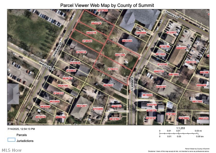 444 Sumner Street Akron, OH 44304 - Photo 8 of 9 Aerial view of property's location with property boundaries highlighted