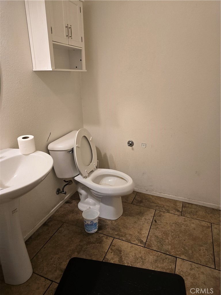 3358 Hatten Lane Riverside, CA 92503 - Photo 3 of 8