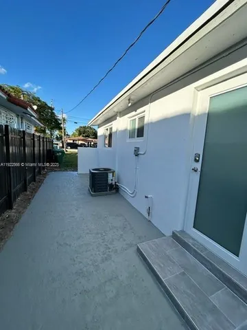 $2,950 | 7154 Southwest 22nd Street, Unit 7154, Miami, FL 33155