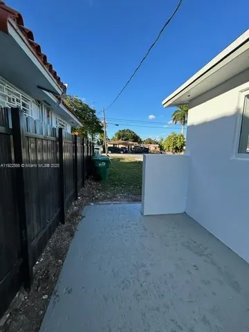 $2,950 | 7154 Southwest 22nd Street, Unit 7154, Miami, FL 33155