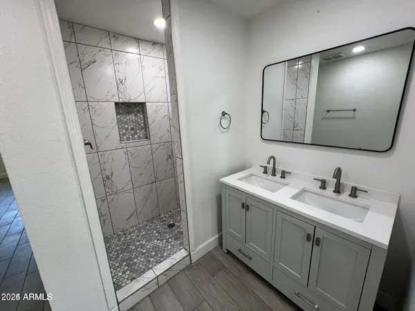 $1,850 | 382 West Cocopah Street, Phoenix, AZ 85003