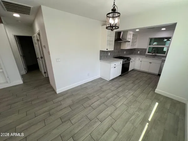 $1,850 | 382 West Cocopah Street, Phoenix, AZ 85003