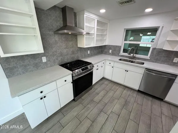 $1,850 | 382 West Cocopah Street, Phoenix, AZ 85003