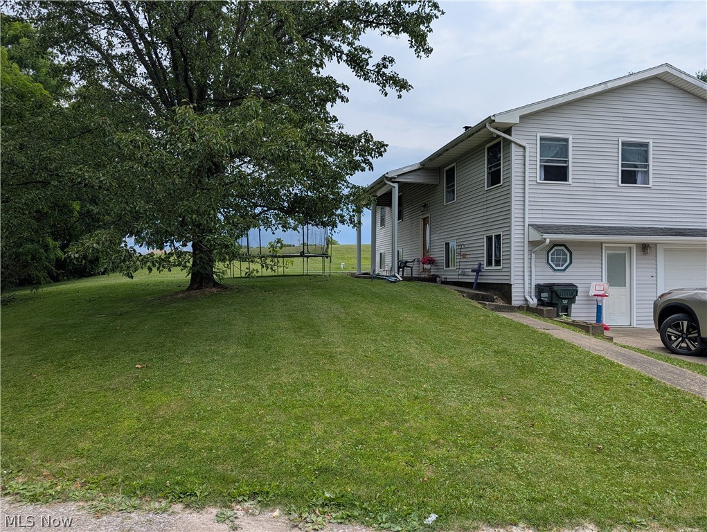 41401 Hanover Ridge Road Jewett, OH 43986 - Photo 3 of 28 Front yard