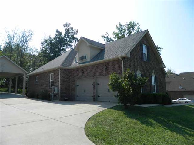 835 Ridgetop Drive Mount Juliet, TN 37122 - Photo 2 of 20 2 Car Side Entry Garage,