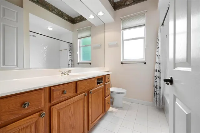 $1,139,000 | 8312 Misty Lake Circle, Sarasota, FL 34241